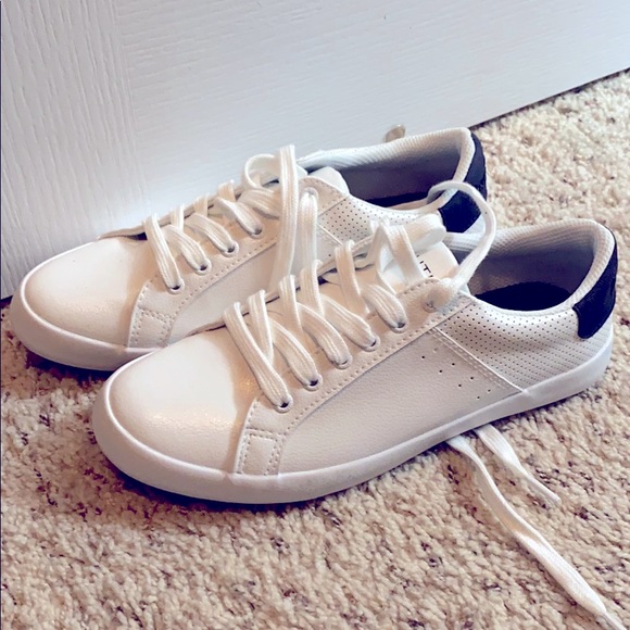 nautica tennis shoes